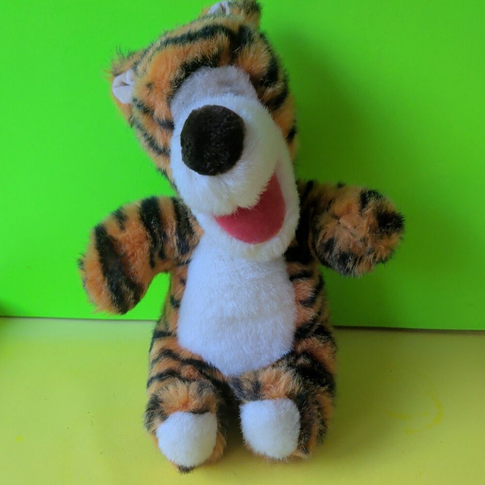 Vintahe Plush Tigger Sears GUND Walt Disney Productions